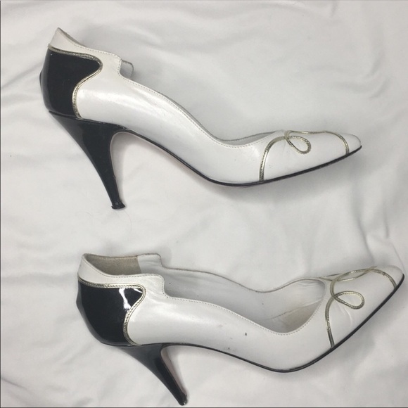 VERSNAI BLACK AND WHITE HEELS - Picture 1 of 7